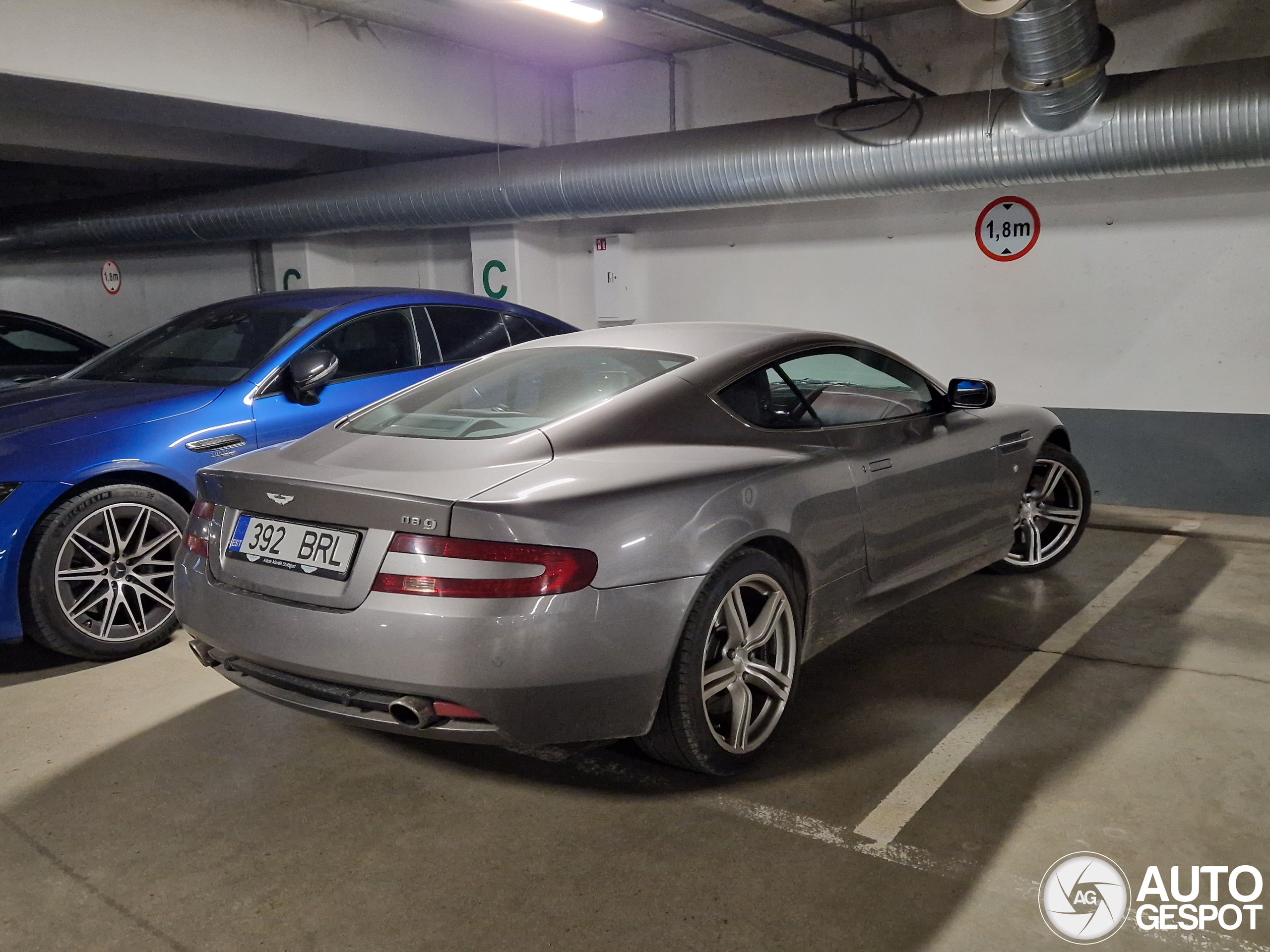 Aston Martin DB9