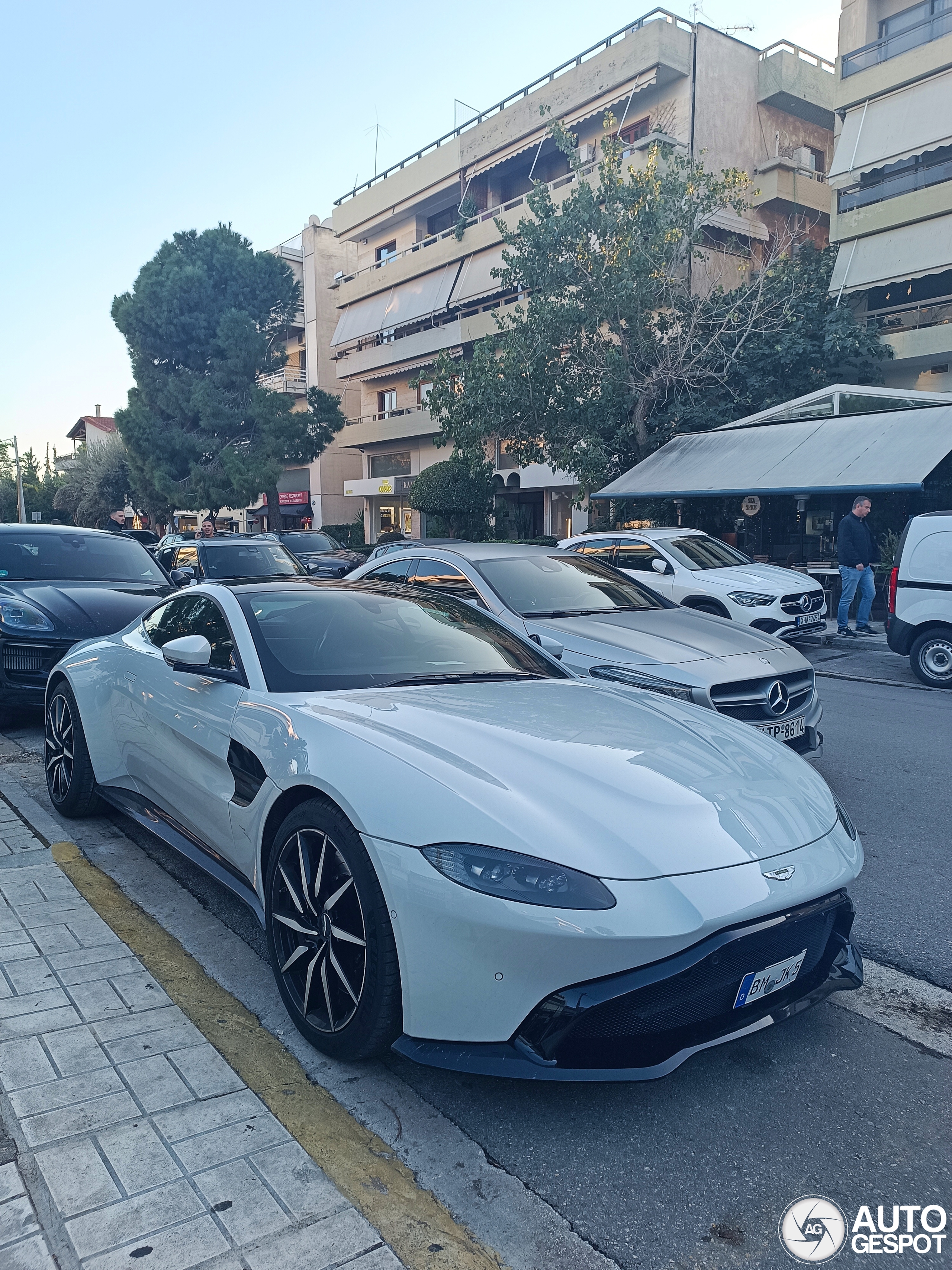 Aston Martin V8 Vantage 2018