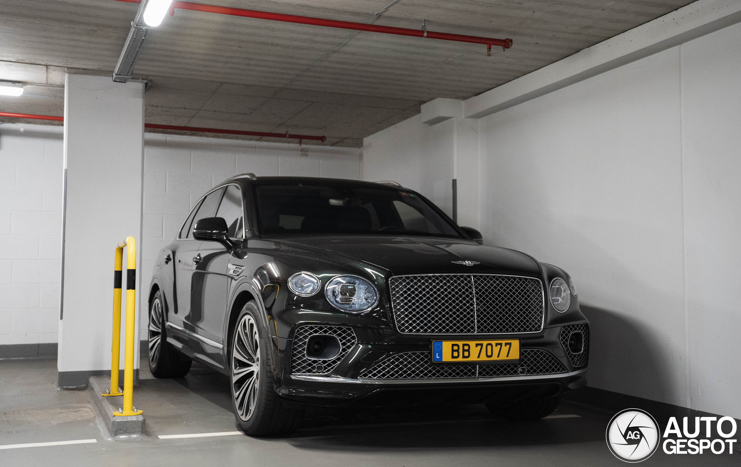 Bentley Bentayga Azure