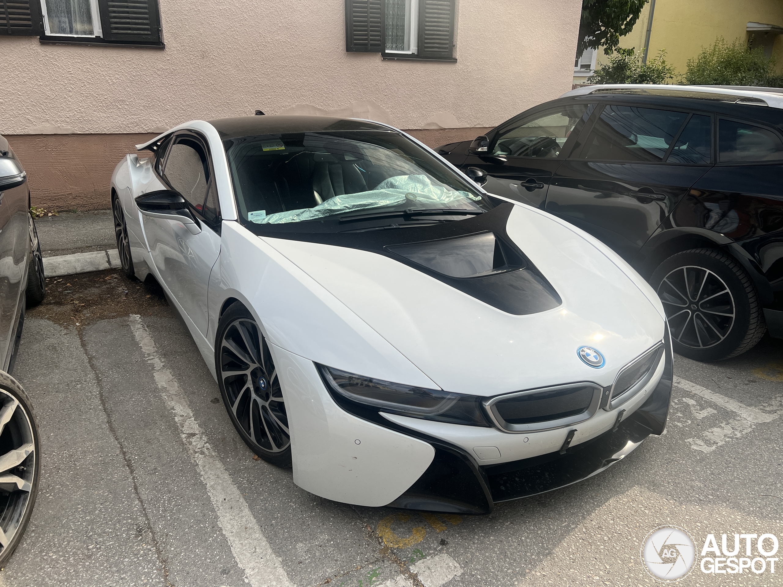BMW i8
