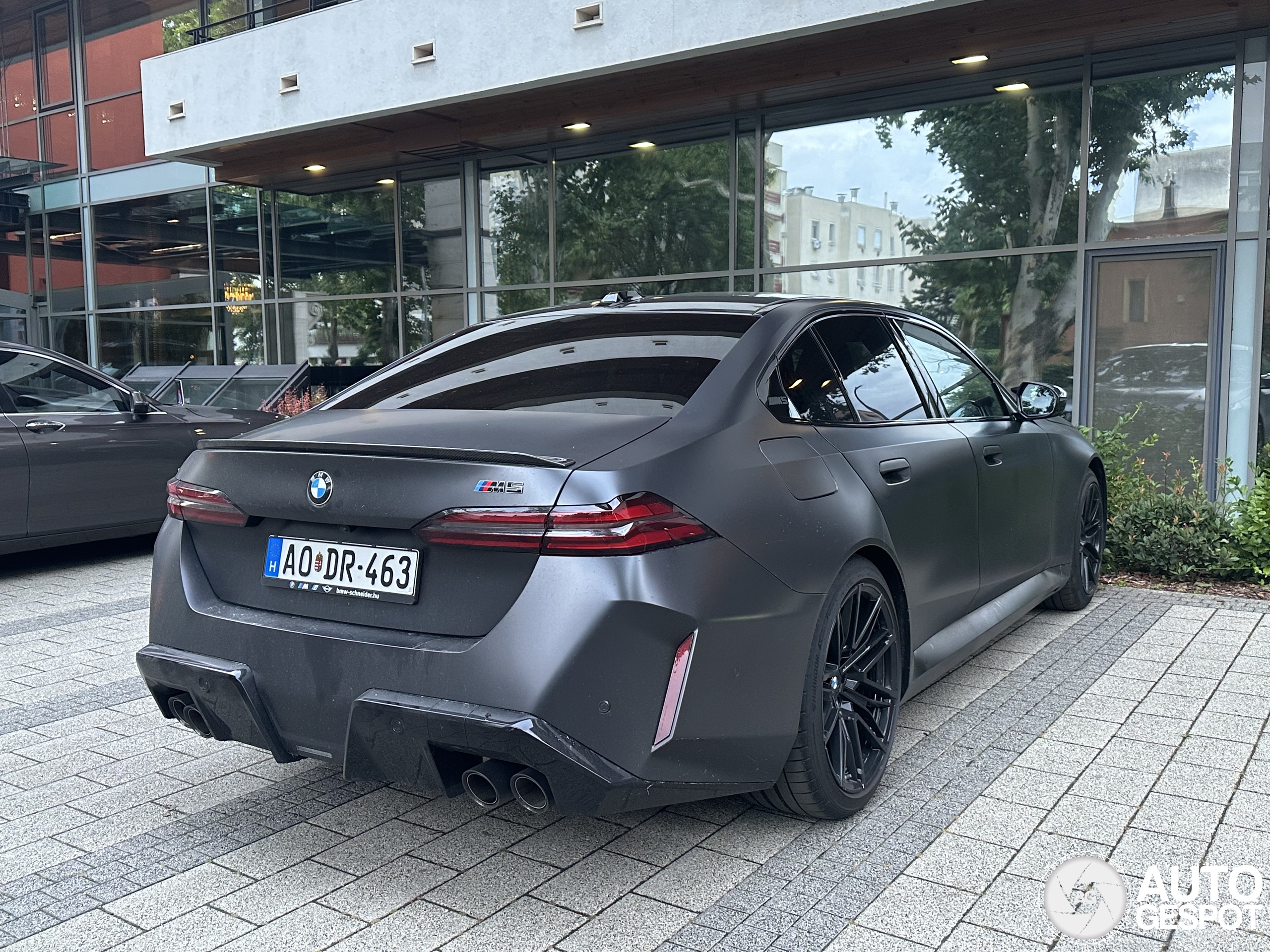 BMW M5 G90