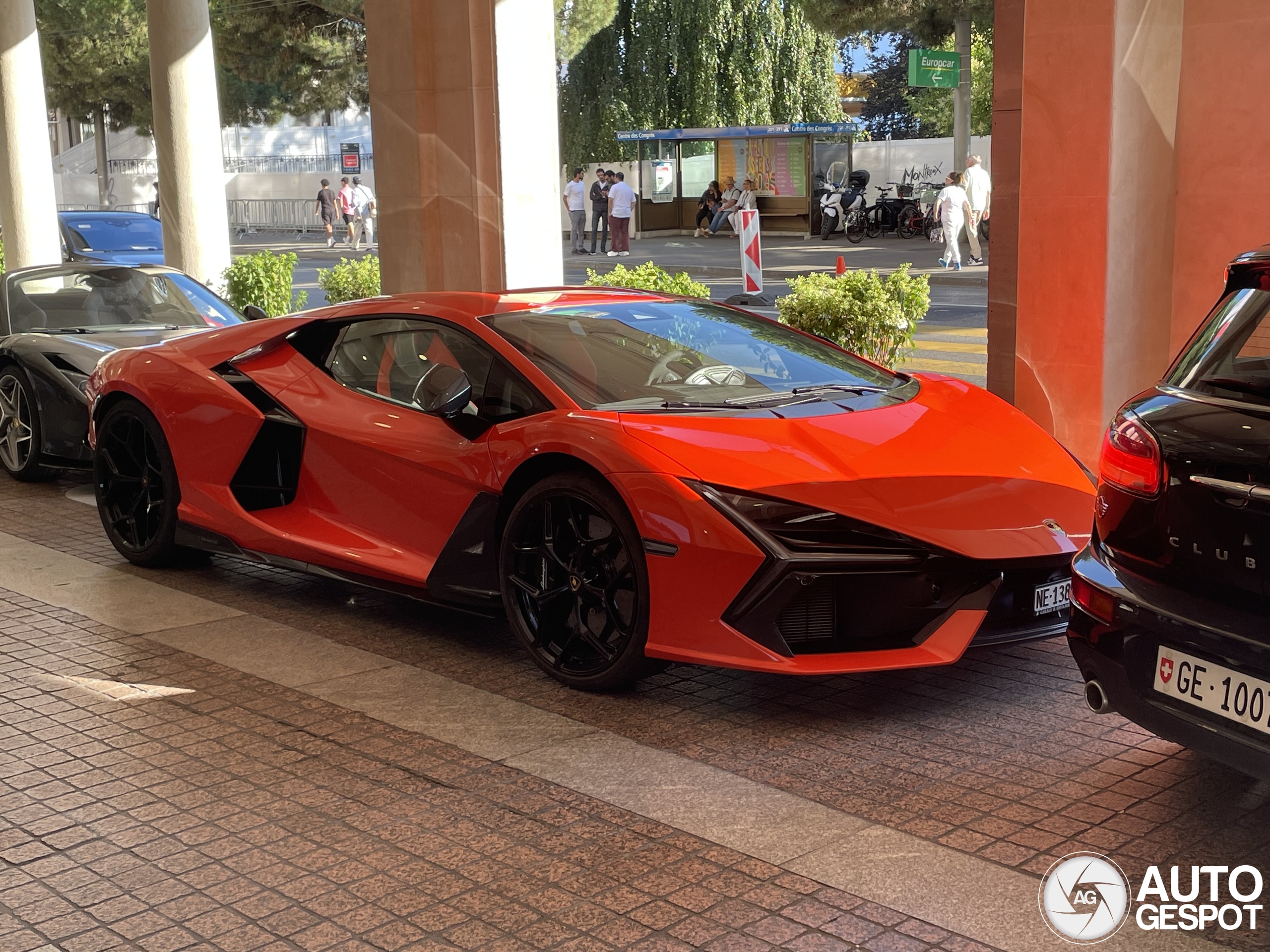 Lamborghini Revuelto