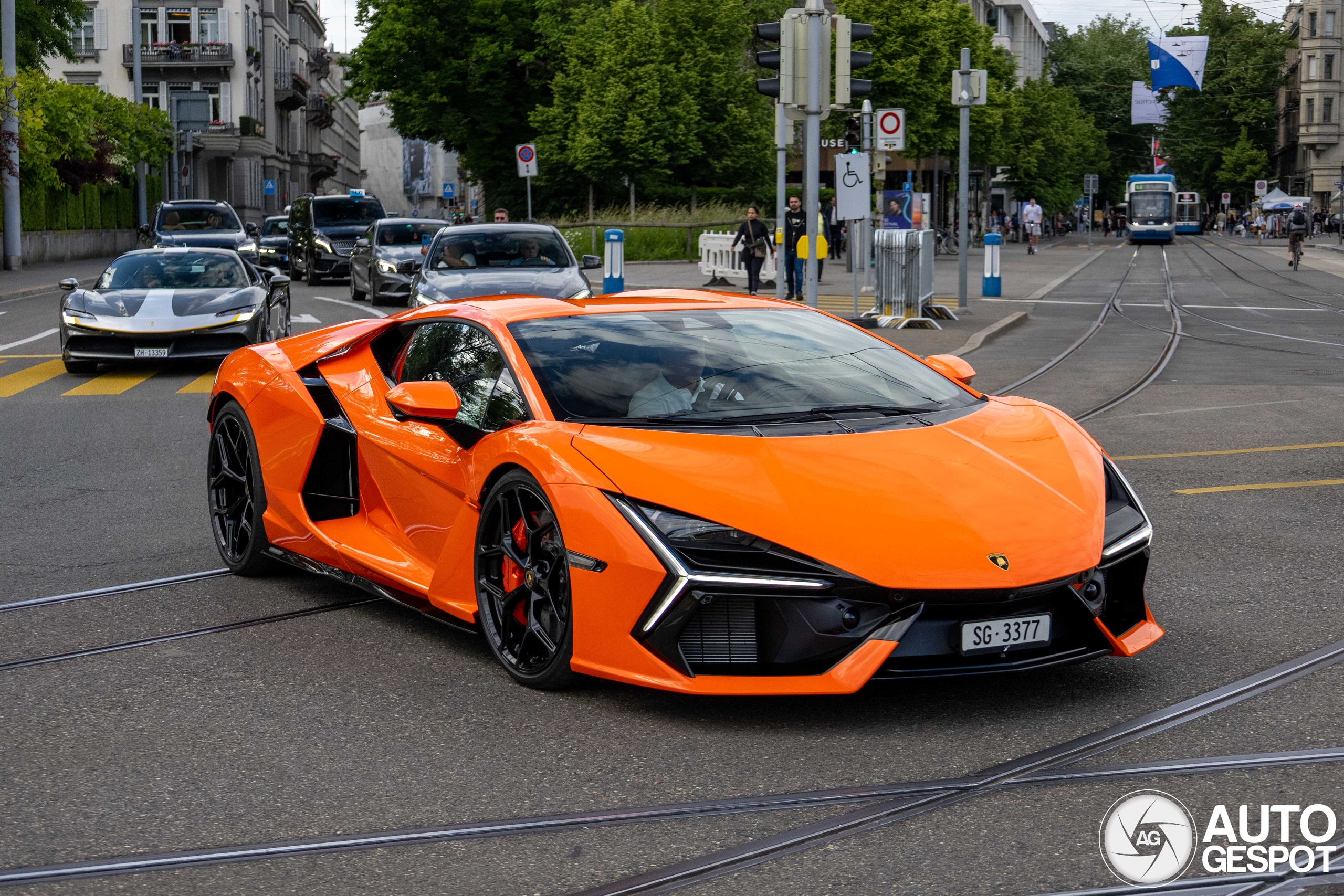 Lamborghini Revuelto