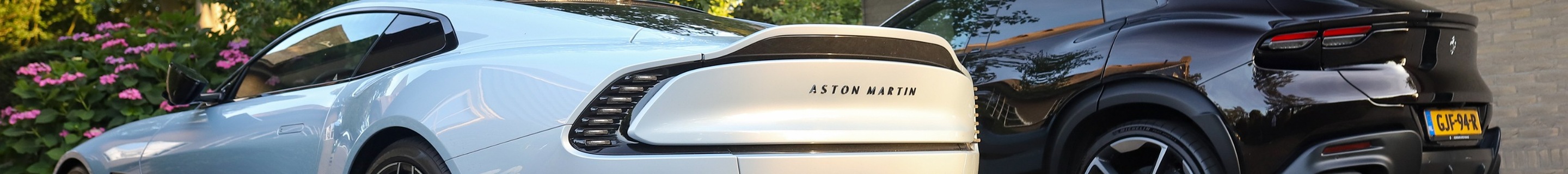 Aston Martin Vanquish 2025