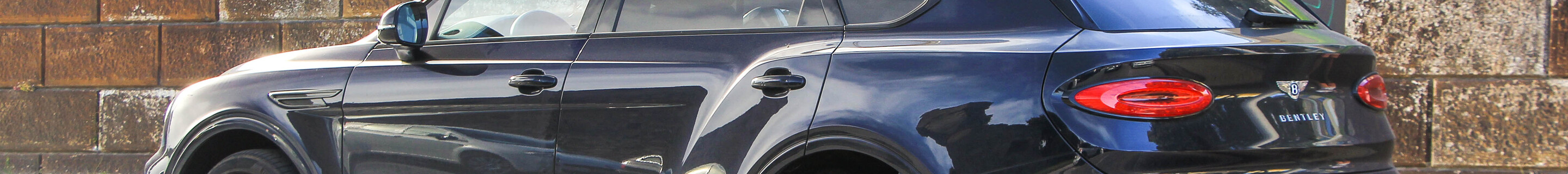 Bentley Bentayga V8 2021