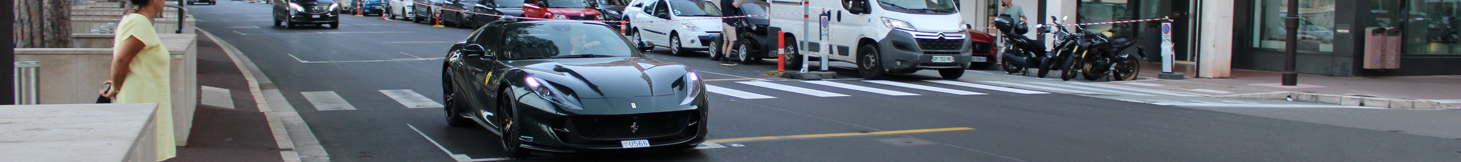 Ferrari 812 GTS