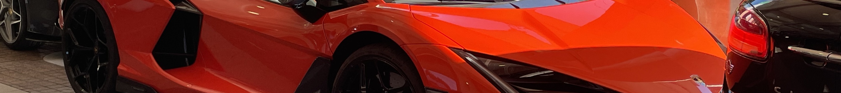 Lamborghini Revuelto