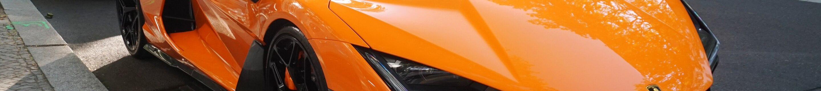 Lamborghini Revuelto