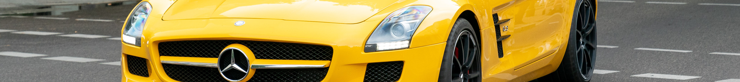 Mercedes-Benz SLS AMG GT Roadster