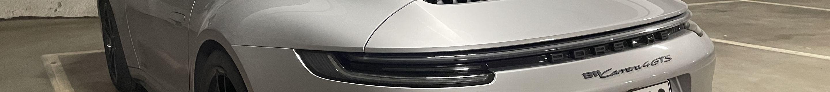 Porsche 992 Carrera 4 GTS