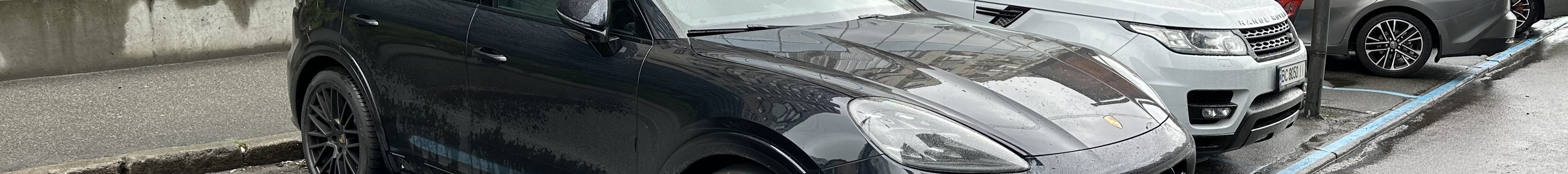 Porsche 9YA Cayenne GTS