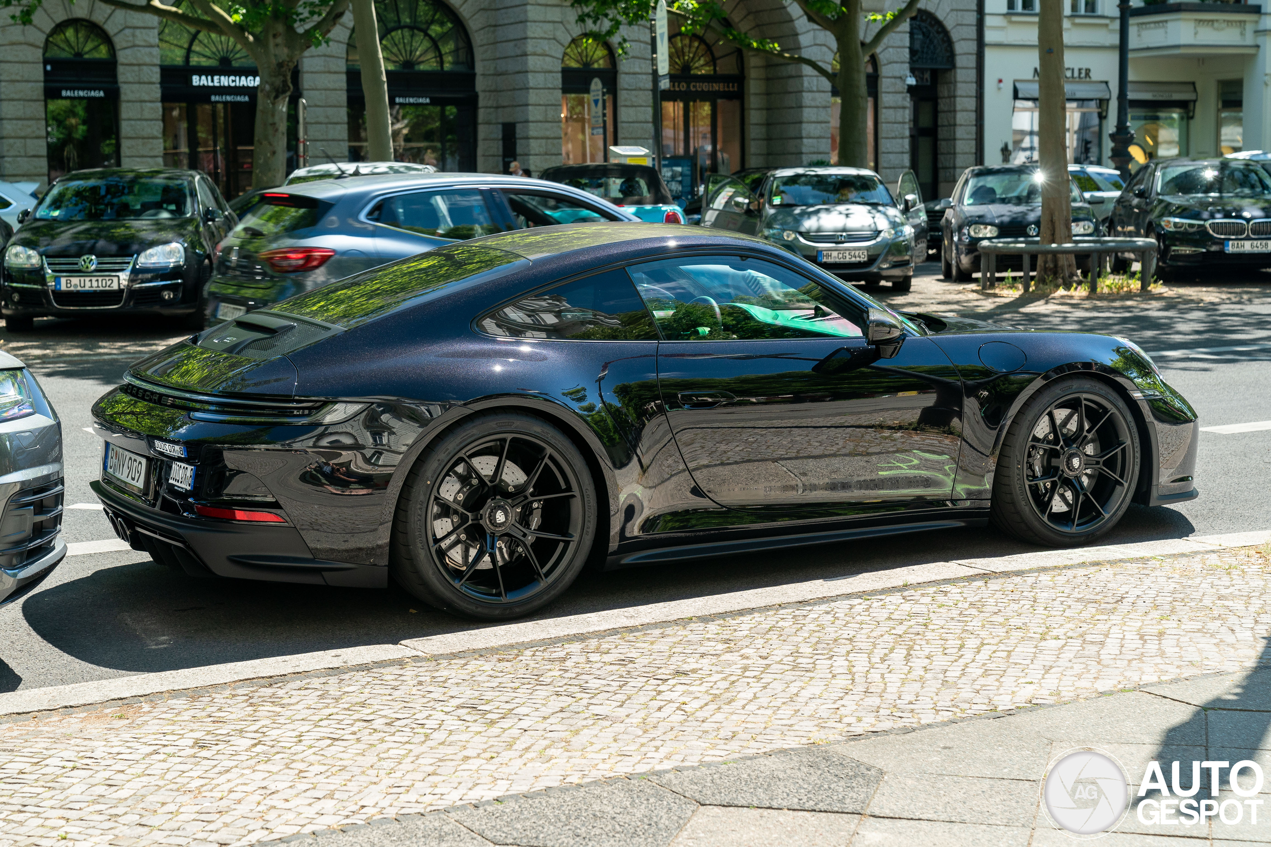 Porsche 992 GT3 Touring