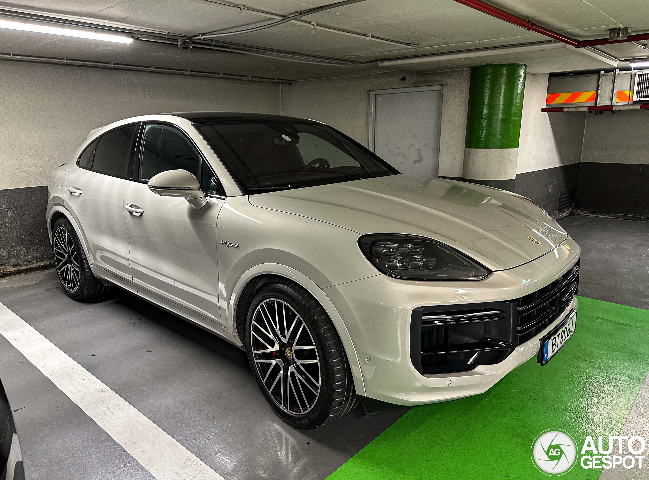 Porsche Cayenne Coupé Turbo E-Hybrid