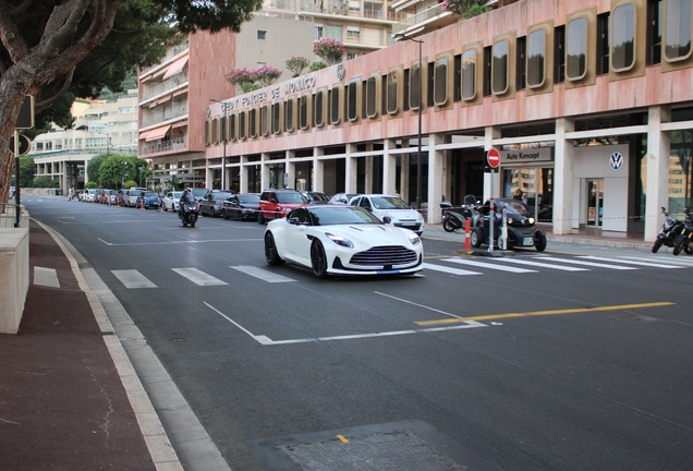 Aston Martin DB12