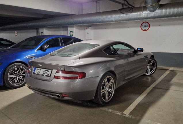 Aston Martin DB9