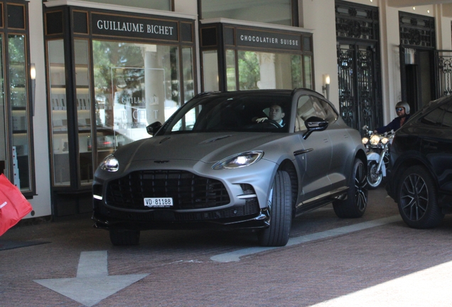 Aston Martin DBX707