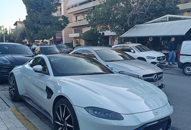 Aston Martin V8 Vantage 2018