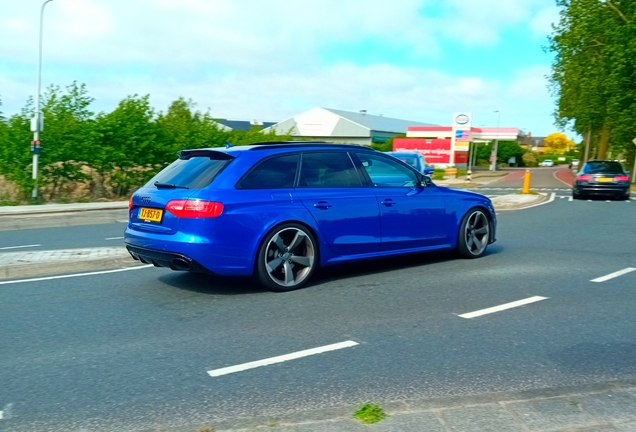 Audi RS4 Avant B8