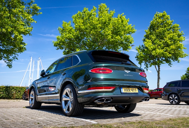 Bentley Bentayga Hybrid Azure 2024