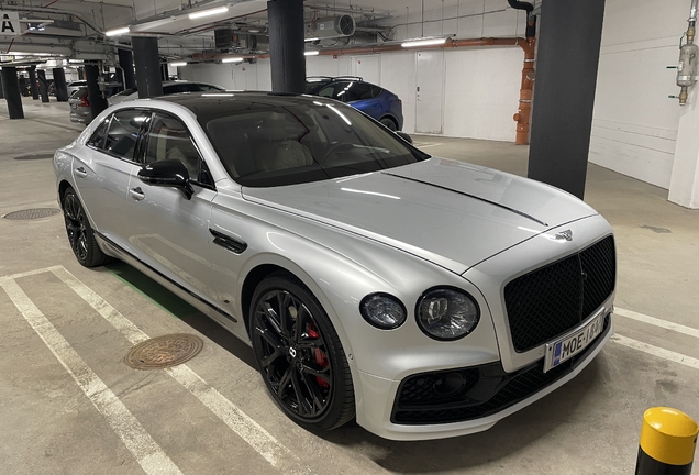 Bentley Flying Spur Hybrid S