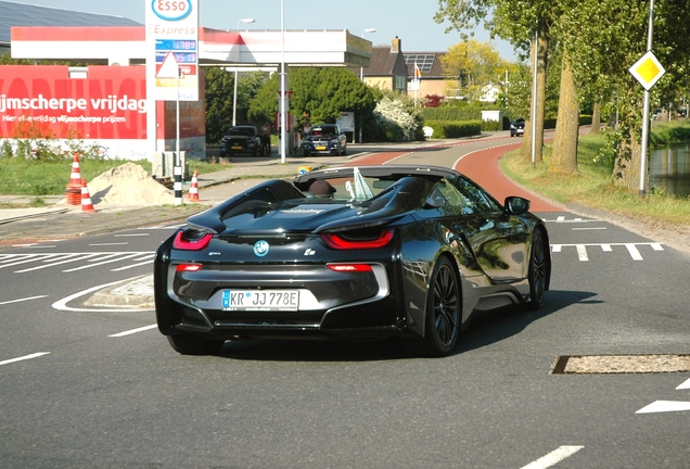 BMW i8 Roadster