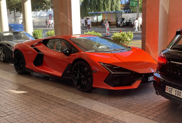 Lamborghini Revuelto
