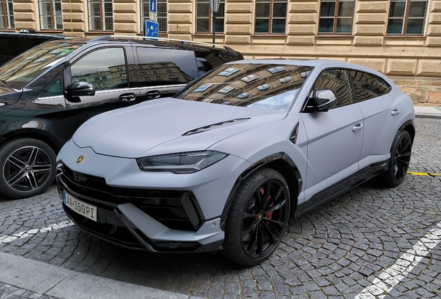 Lamborghini Urus S