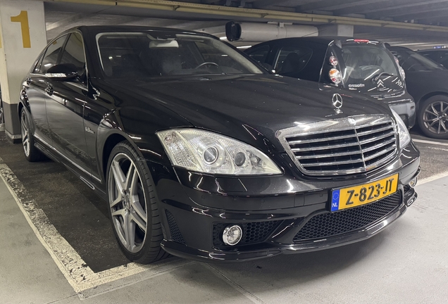 Mercedes-Benz S 63 AMG W221