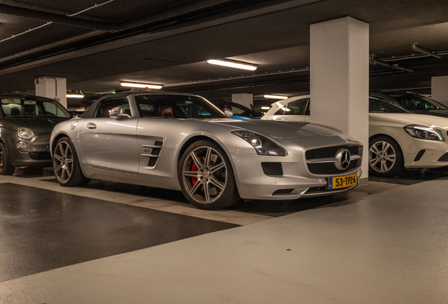 Mercedes-Benz SLS AMG Roadster