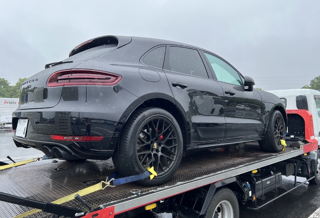 Porsche 95B Macan GTS