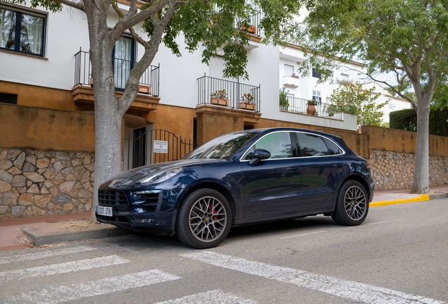 Porsche 95B Macan GTS