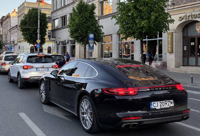 Porsche 971 Panamera Turbo