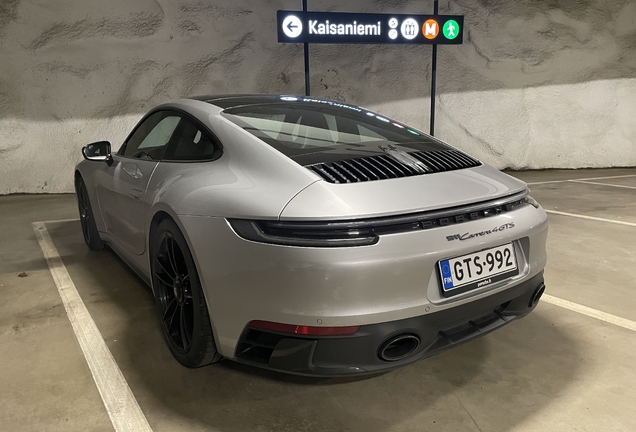 Porsche 992 Carrera 4 GTS