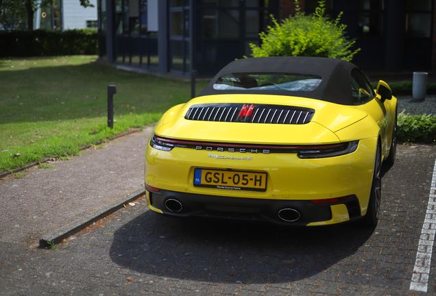 Porsche 992 Carrera 4S Cabriolet