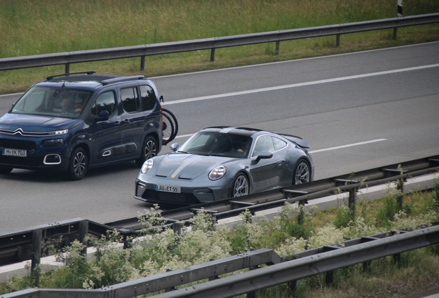 Porsche 992 GT3 Touring MkII
