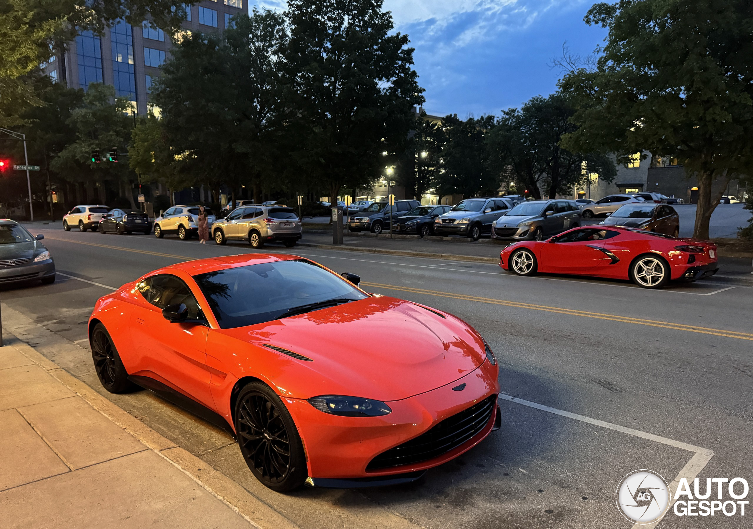 Aston Martin V8 Vantage 2018