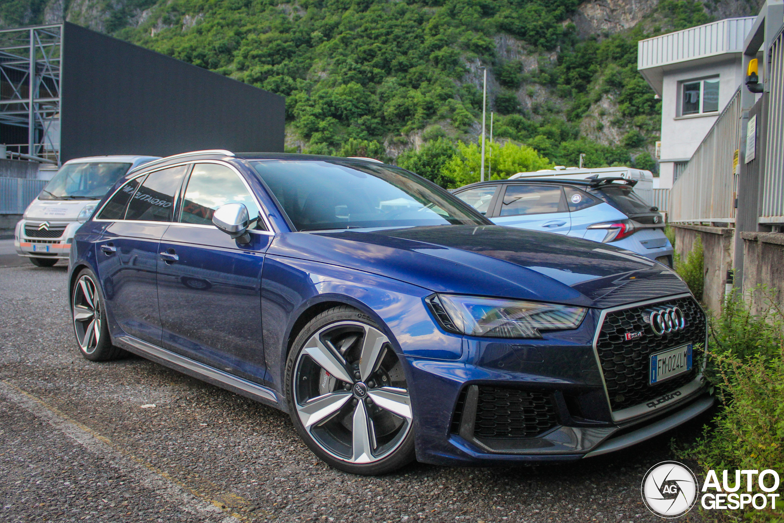 Audi RS4 Avant B9