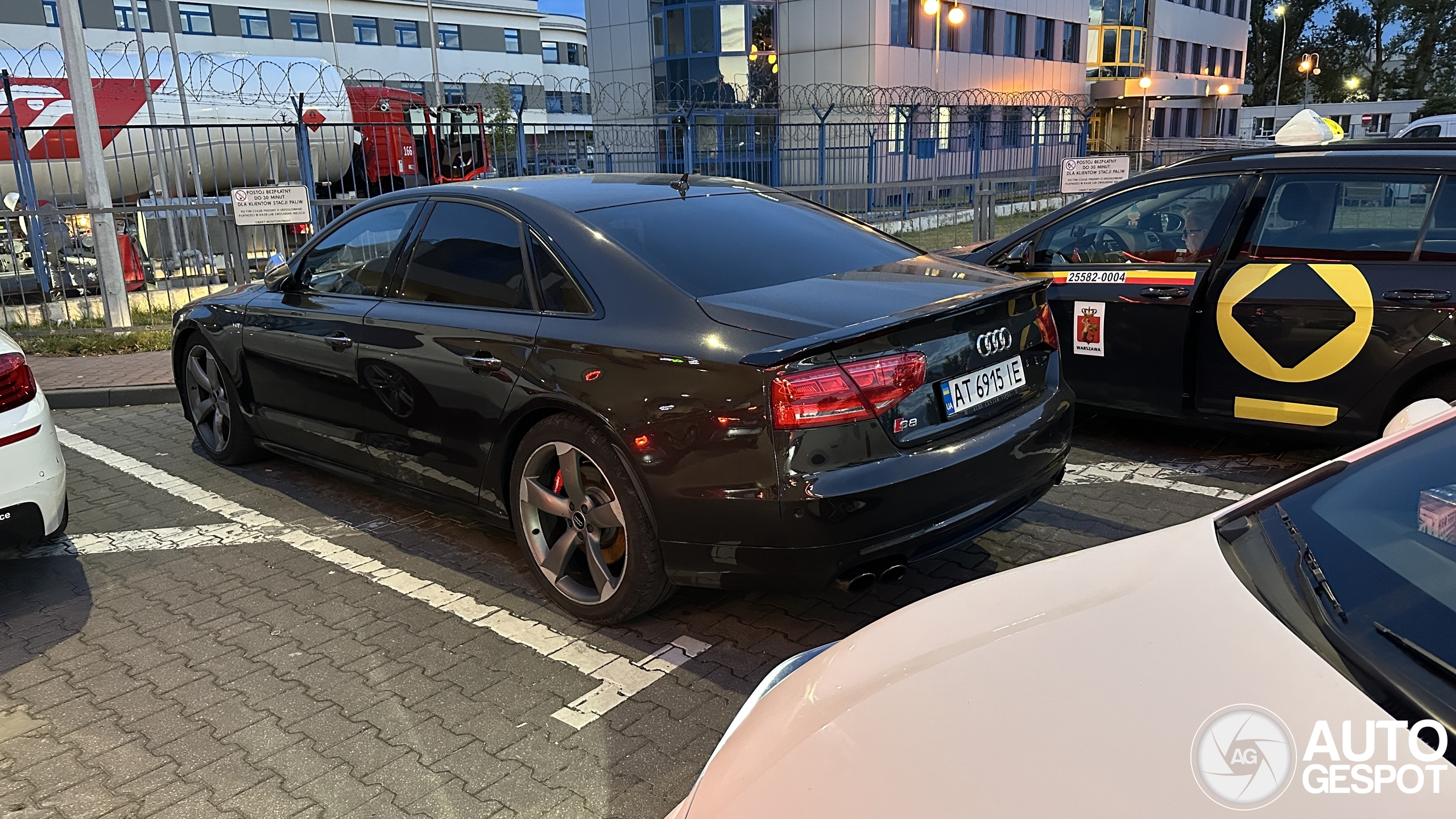 Audi S8 D4