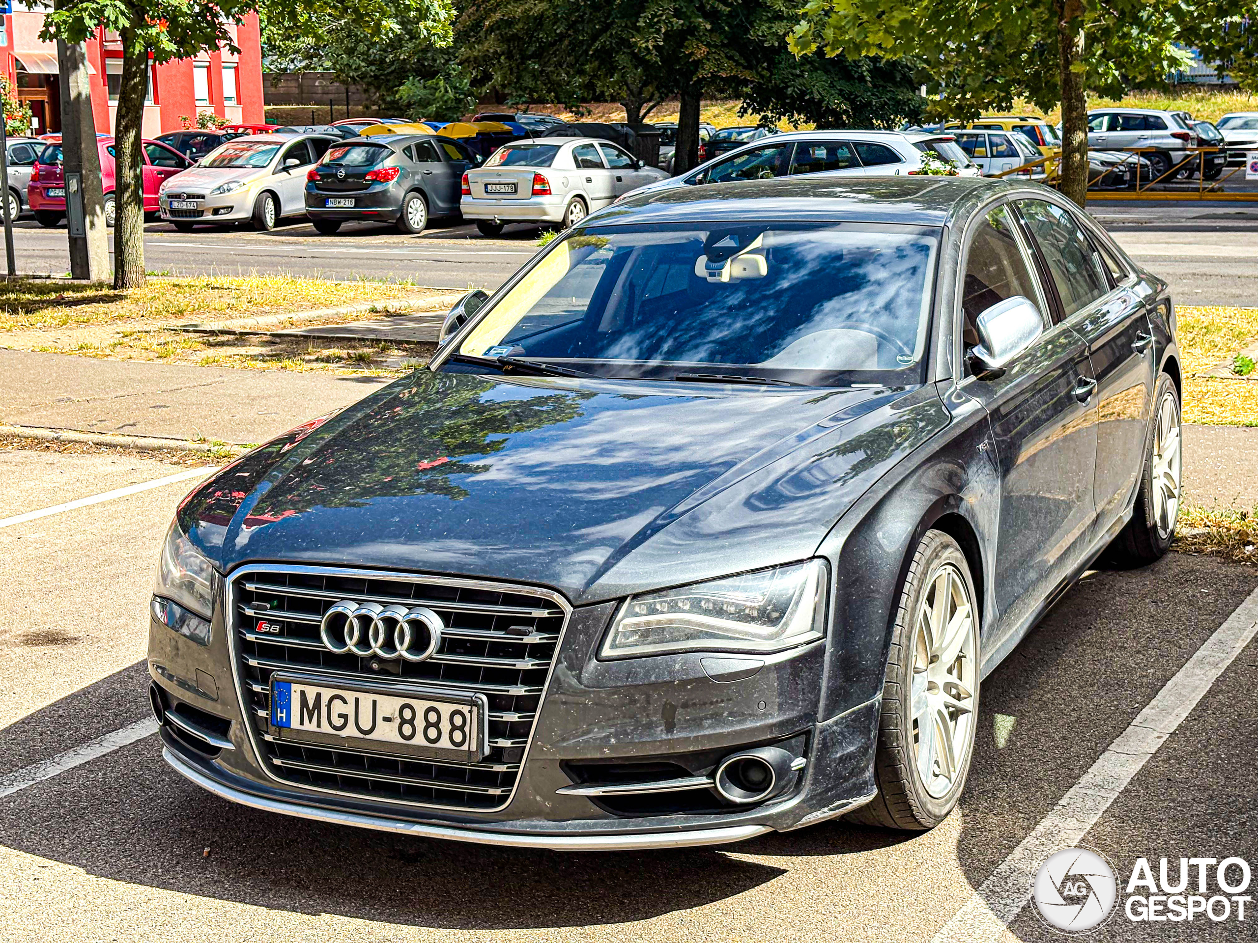 Audi S8 D4