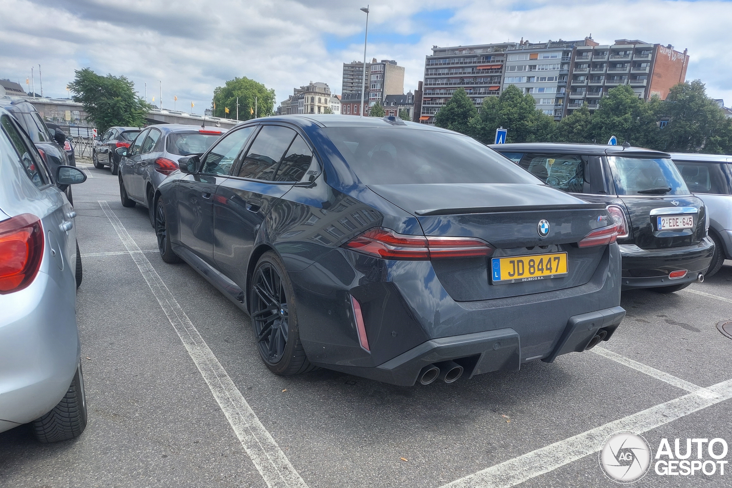 BMW M5 G90