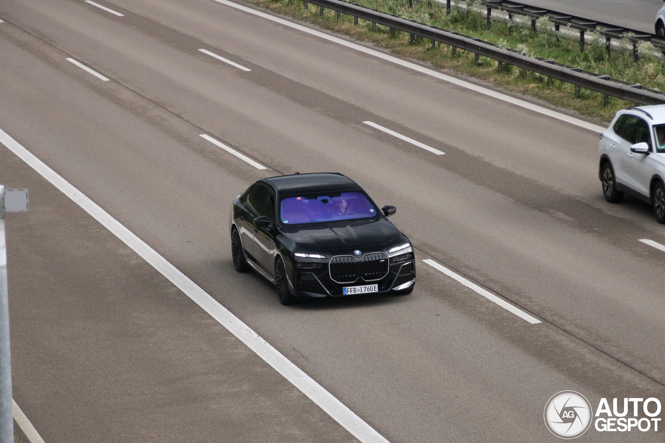BMW M760e xDrive