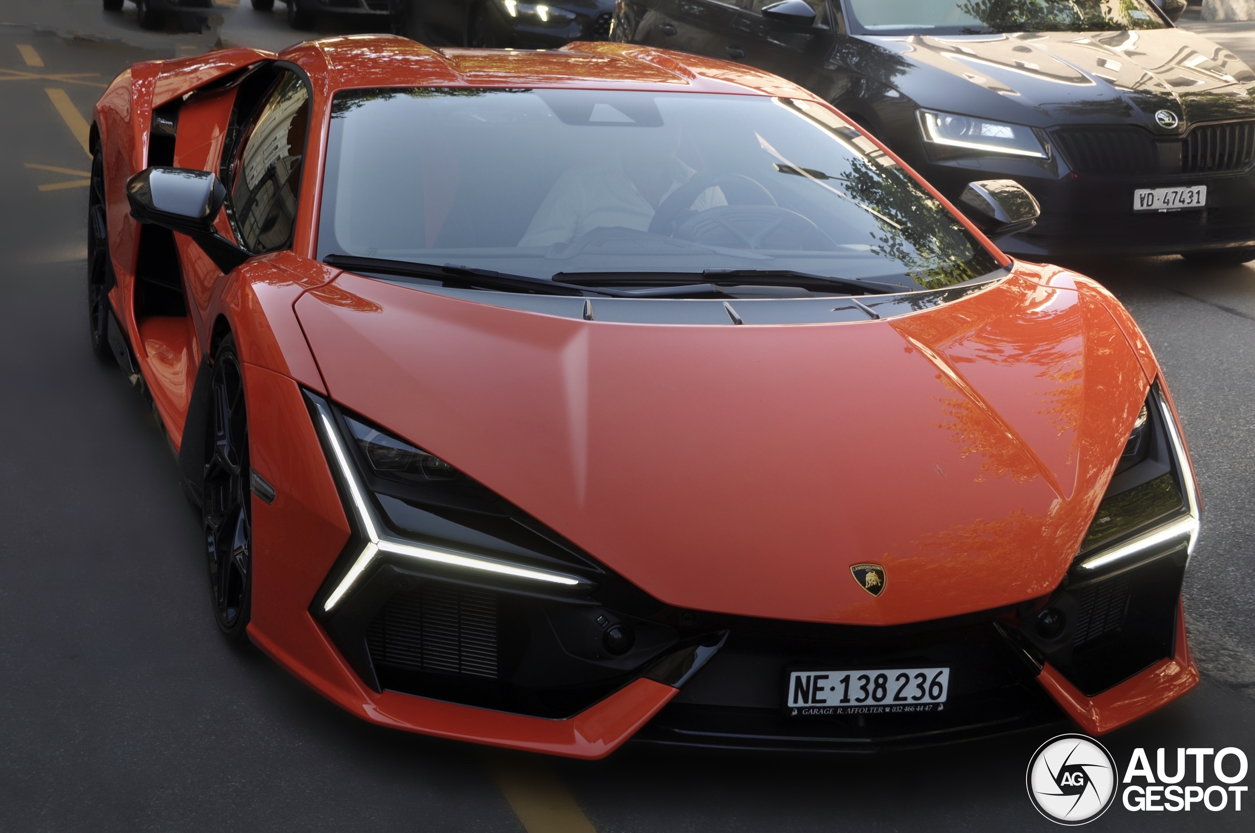 Lamborghini Revuelto