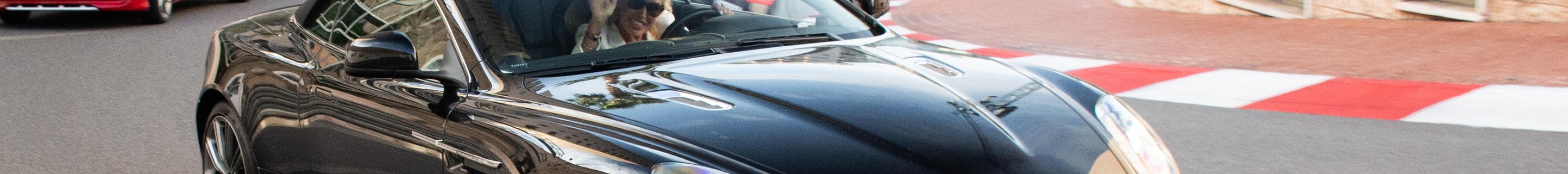 Aston Martin Virage Volante 2011