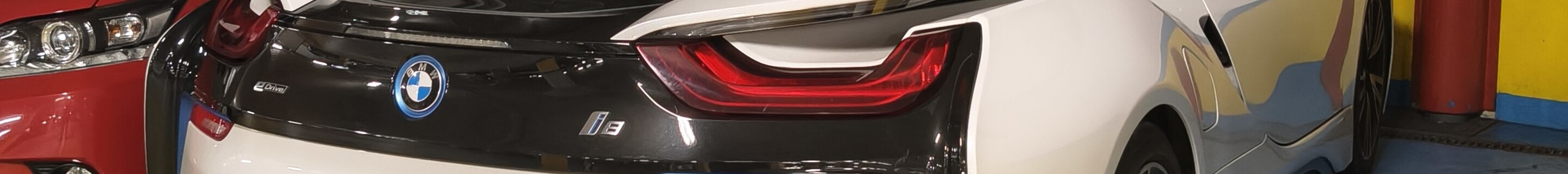 BMW i8