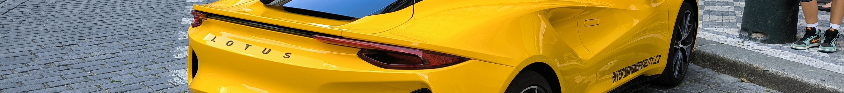 Lotus Emira