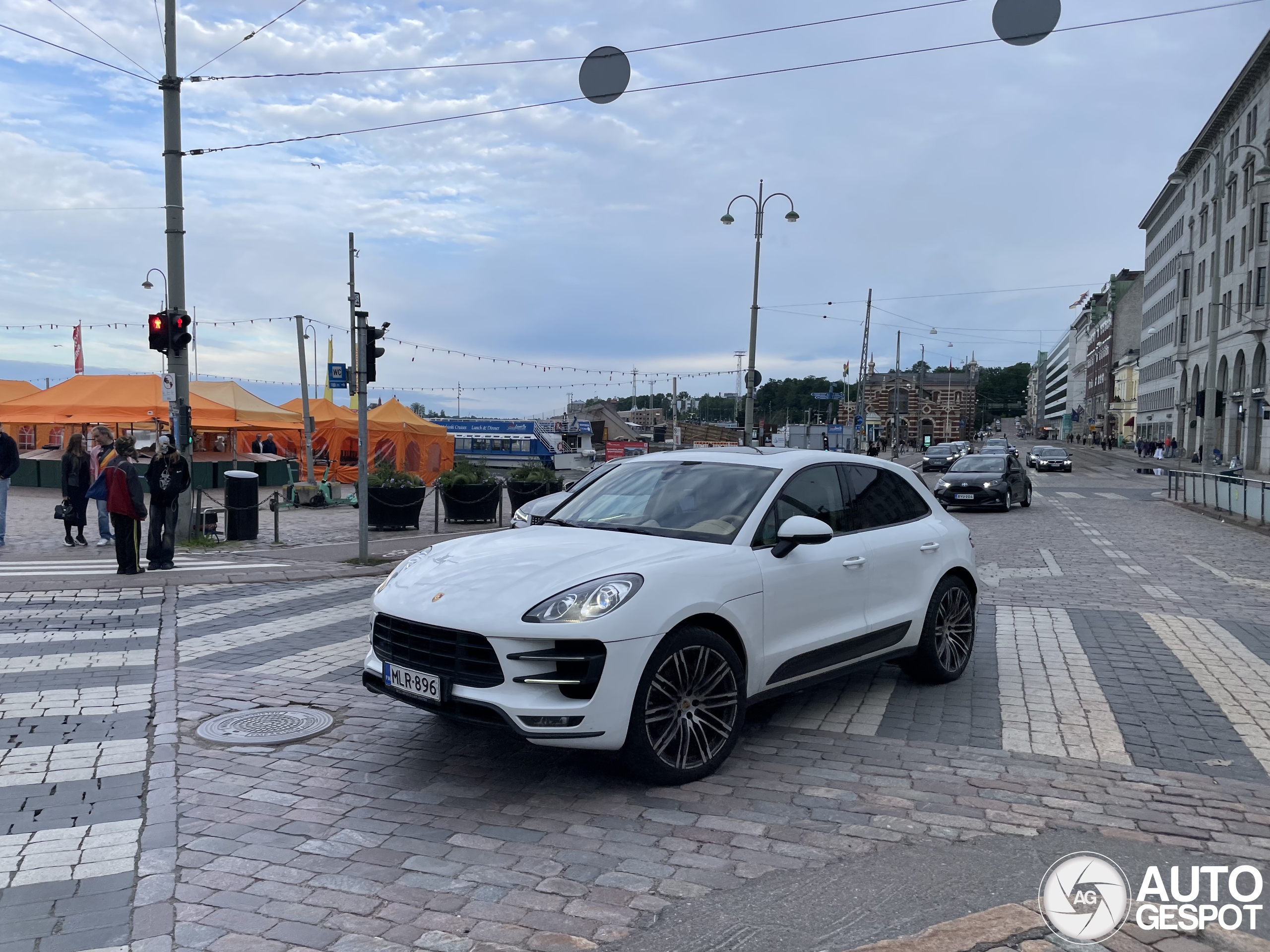 Porsche 95B Macan Turbo
