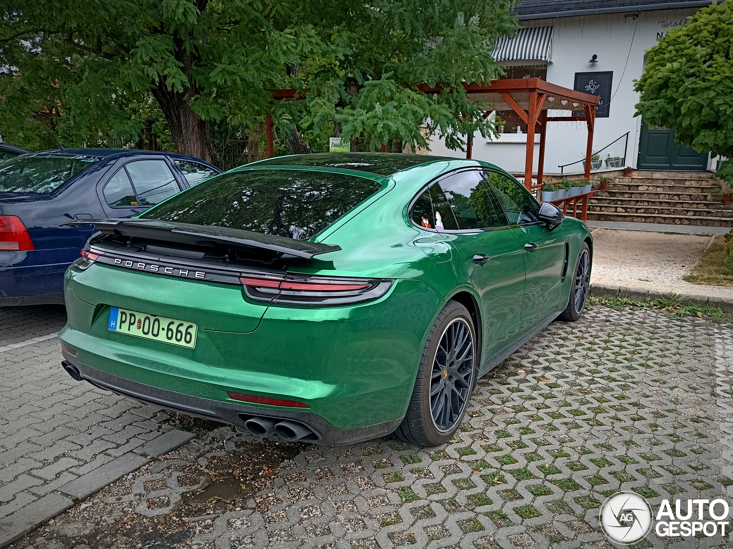 Porsche 971 Panamera Turbo S E-Hybrid