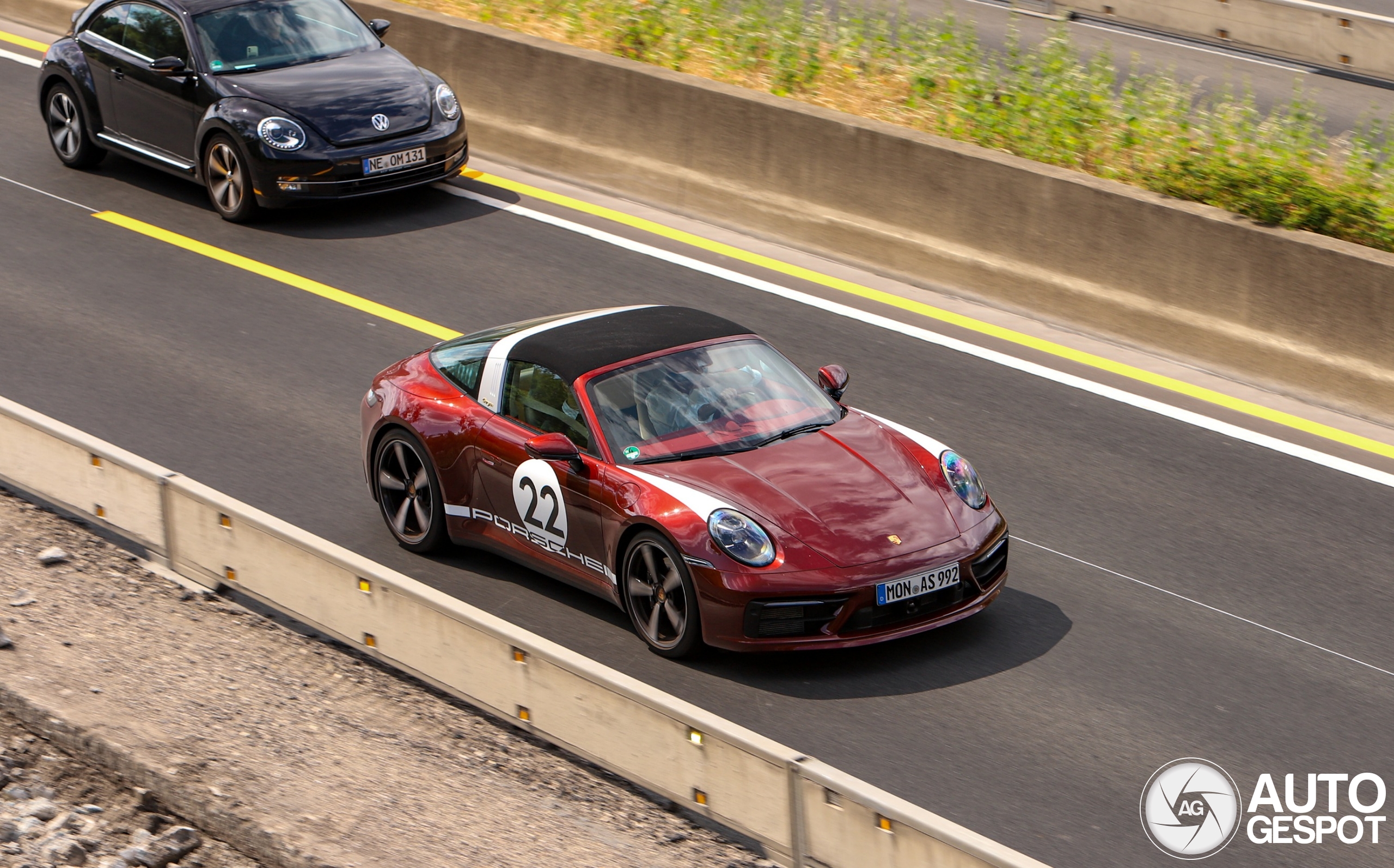 Porsche 992 Targa 4S Heritage Design Edition