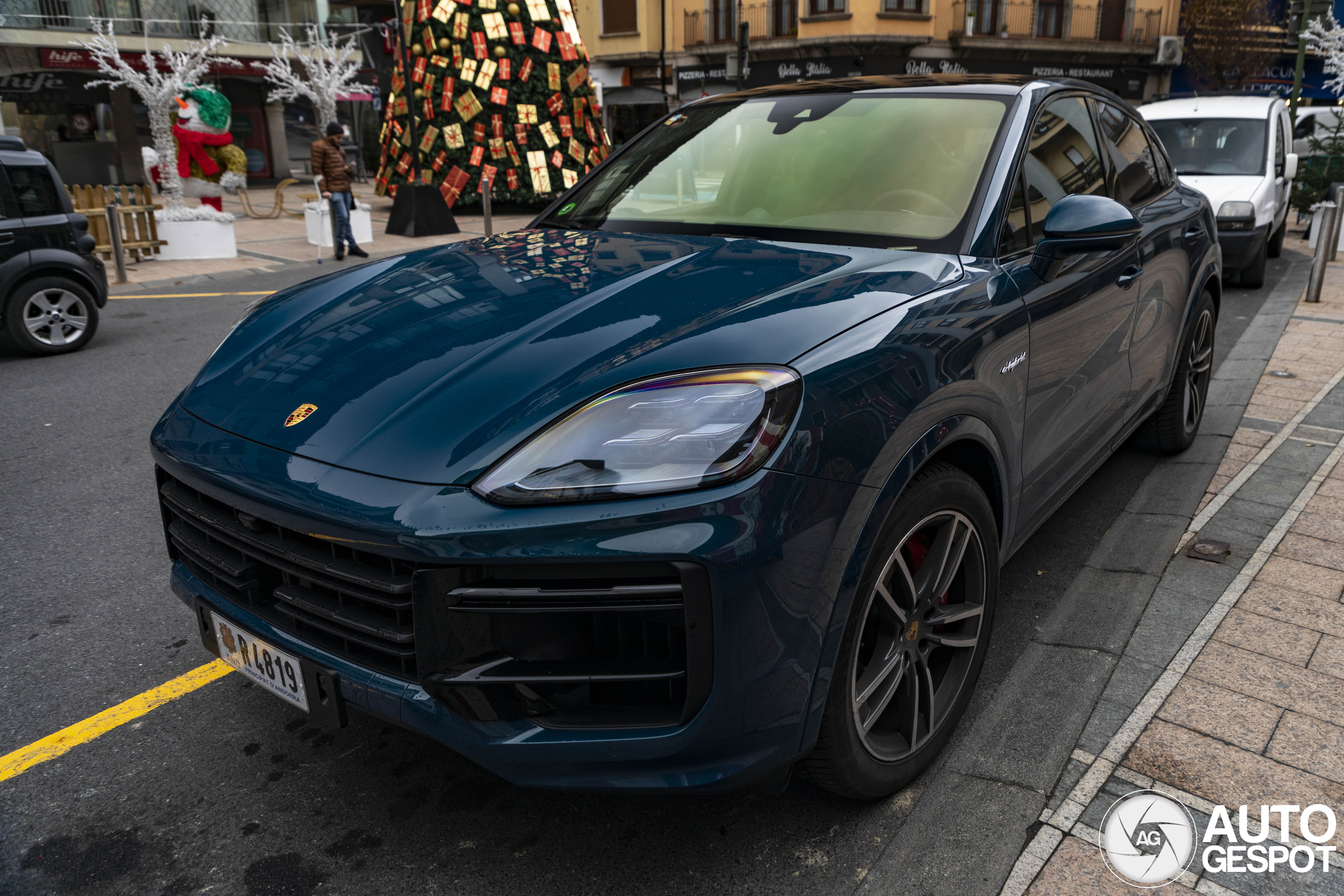 Porsche Cayenne Coupé Turbo E-Hybrid