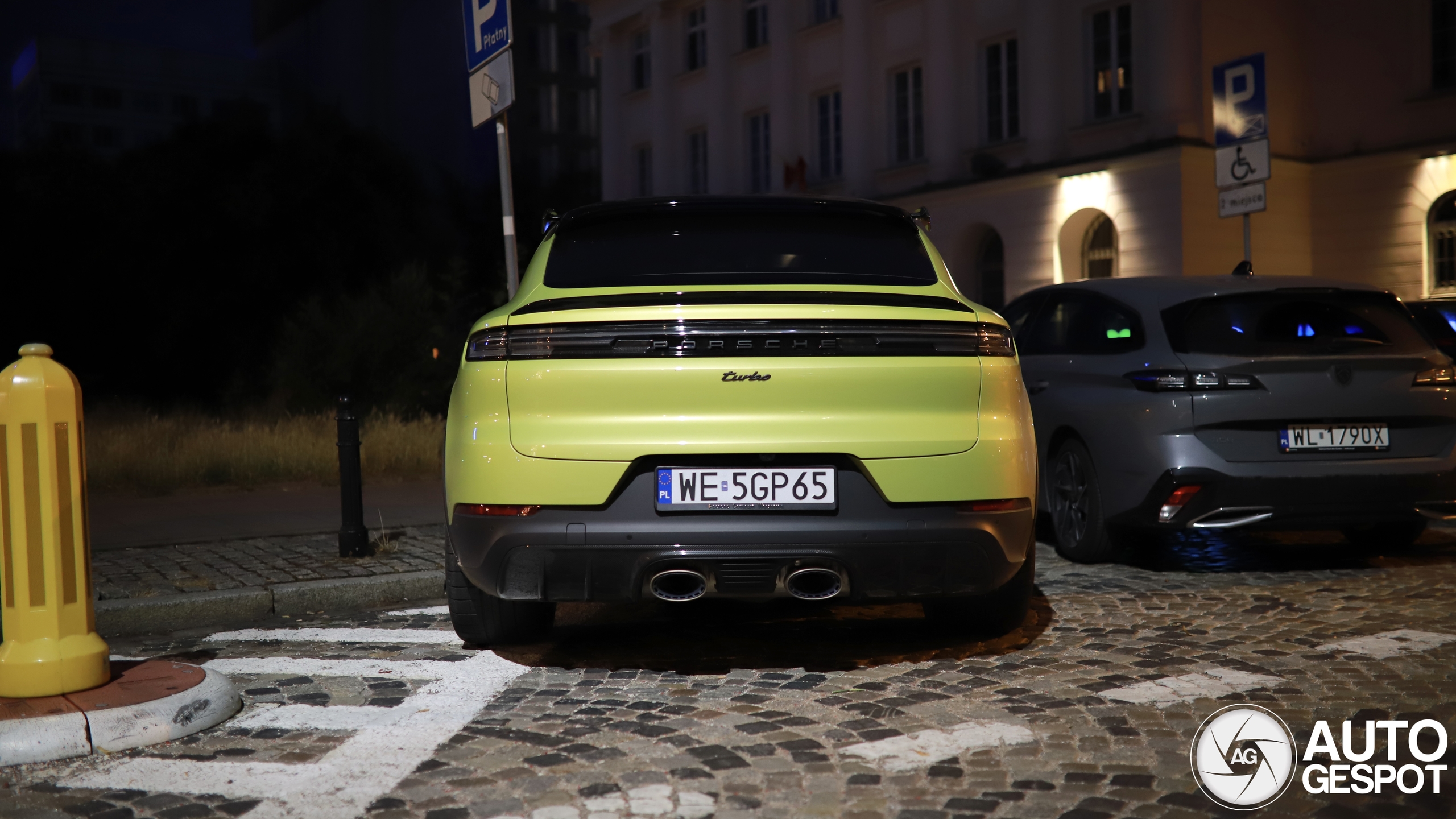 Porsche Cayenne Coupé Turbo E-Hybrid